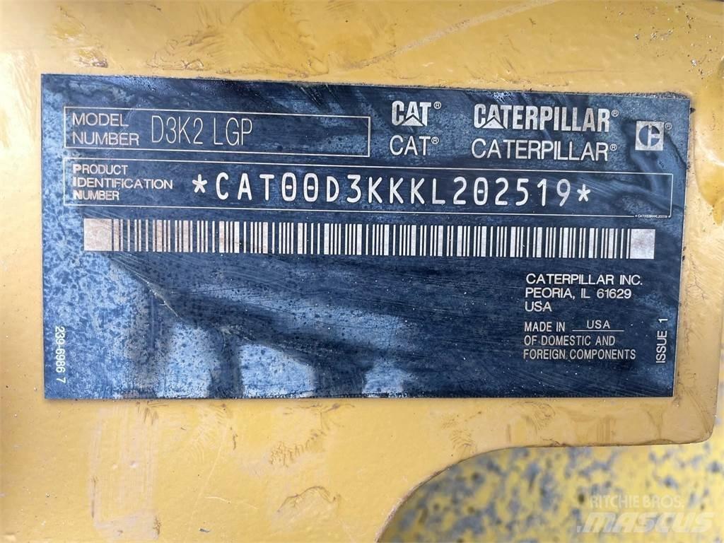 CAT D3K2 LGP Гусеничные бульдозеры