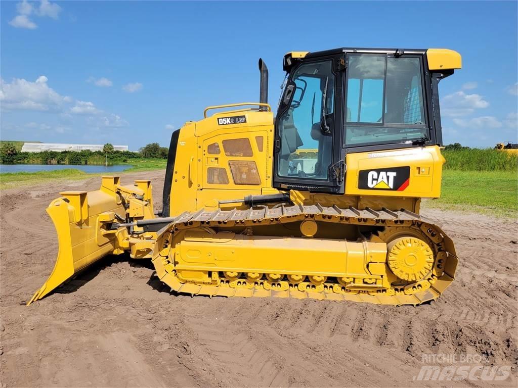 CAT D5K LGP Гусеничные бульдозеры