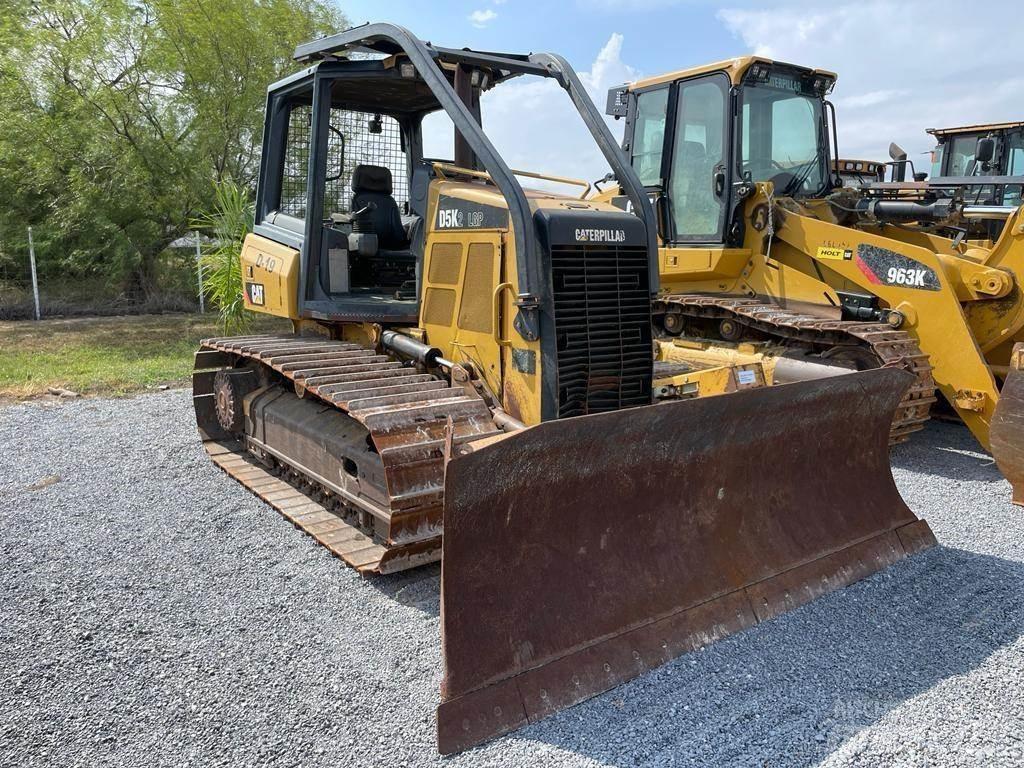 CAT D5K2 LGP Гусеничные бульдозеры