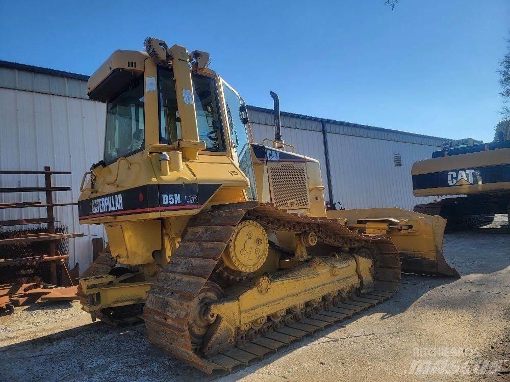 CAT D5N LGP Гусеничные бульдозеры