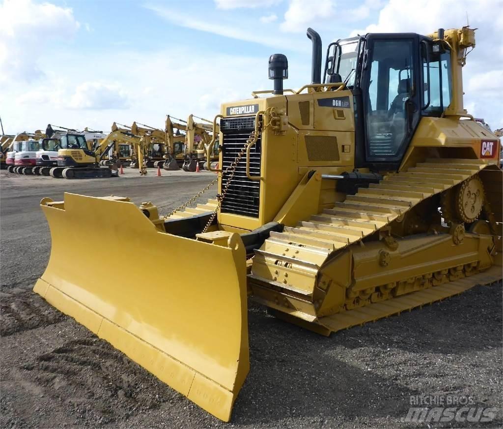 CAT D6N LGP Гусеничные бульдозеры