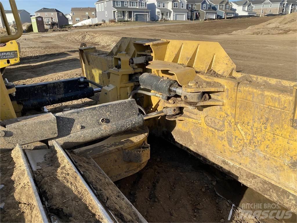 CAT D6N LGP Гусеничные бульдозеры