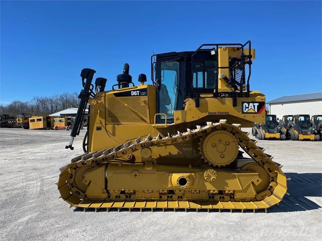 CAT D6T LGP Гусеничные бульдозеры