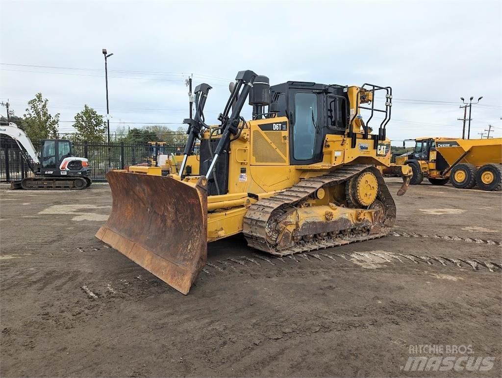 CAT D6T XL Гусеничные бульдозеры