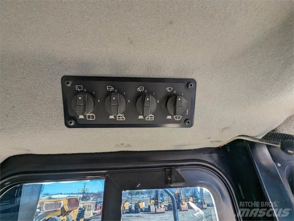 CAT D6T XL Гусеничные бульдозеры