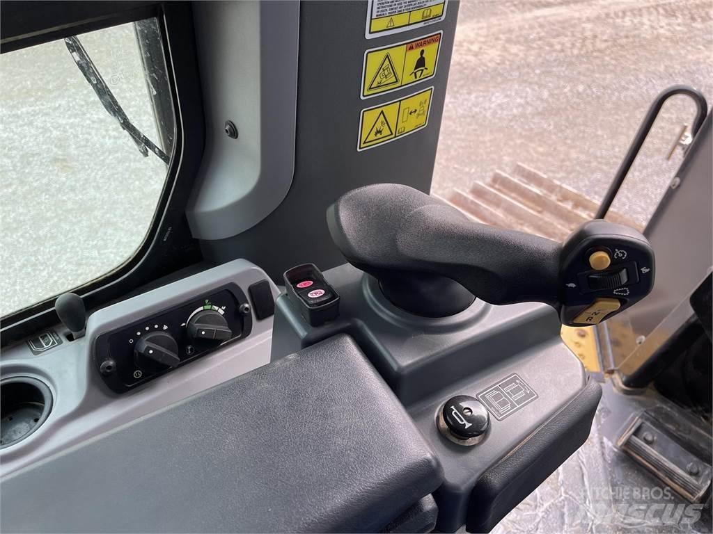 CAT D7E LGP Гусеничные бульдозеры
