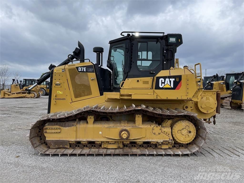 CAT D7E LGP Гусеничные бульдозеры