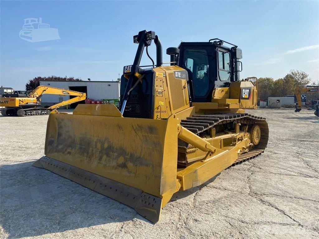 CAT D7E LGP Гусеничные бульдозеры