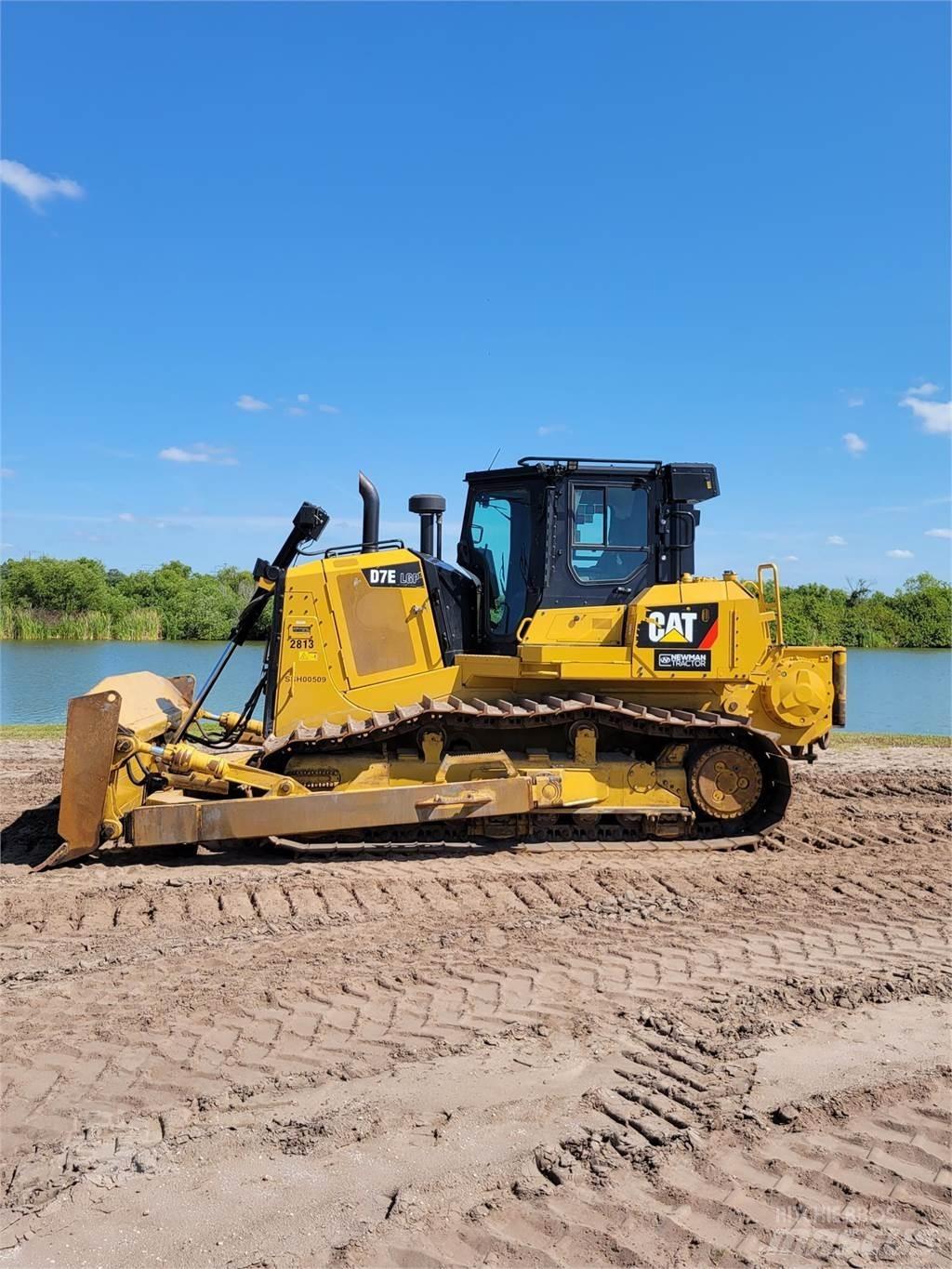 CAT D7E LGP Гусеничные бульдозеры