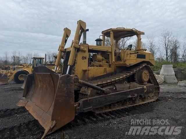 CAT D8N Гусеничные бульдозеры