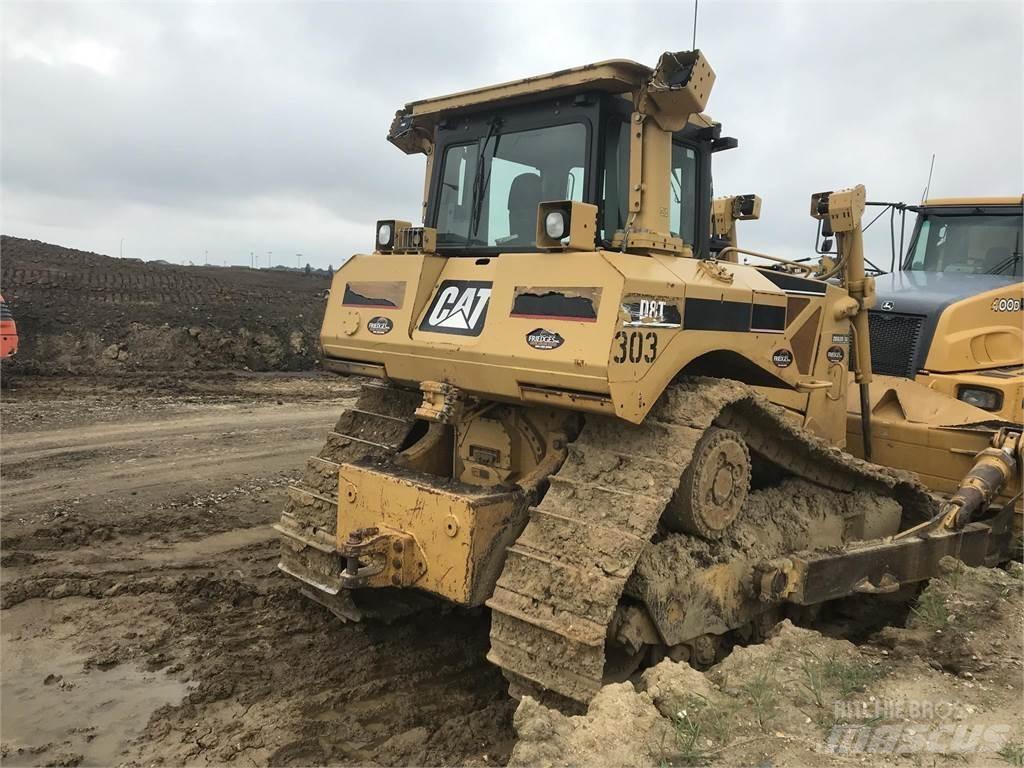 CAT D8T Гусеничные бульдозеры