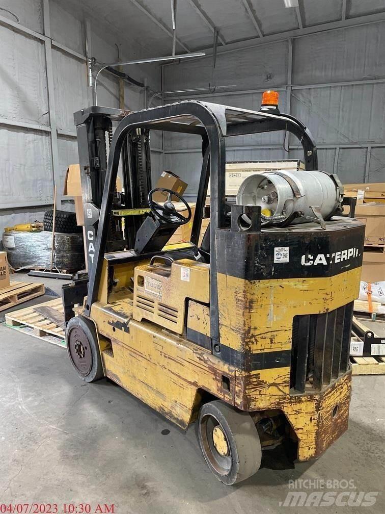 CAT T80D Другие складские механизмы