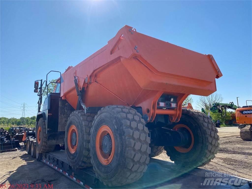 Develon DA30-5 Шарнирно-сочленённые самосвалы