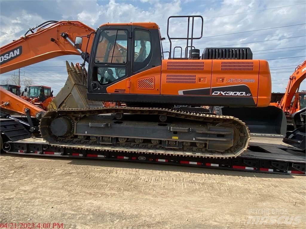 Develon DX300 LC-5 Гусеничные экскаваторы