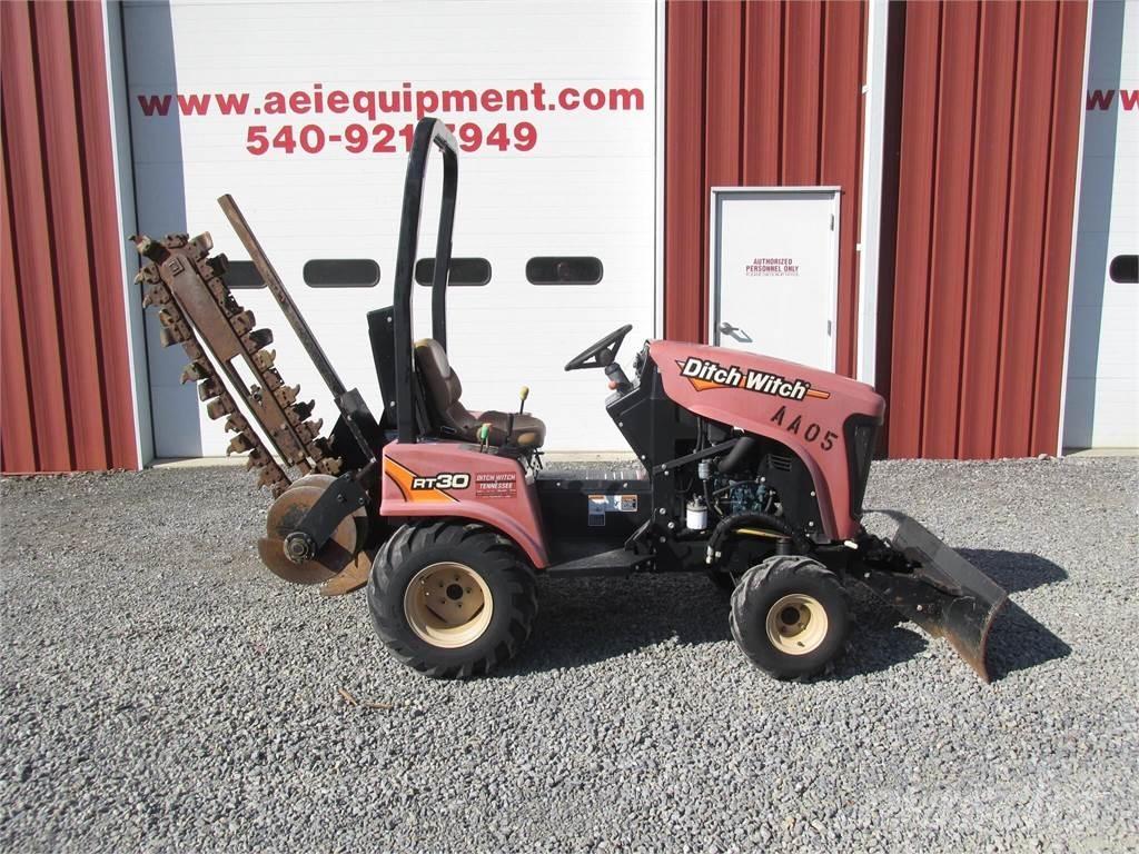 Ditch Witch RT30 Траншеекопатели
