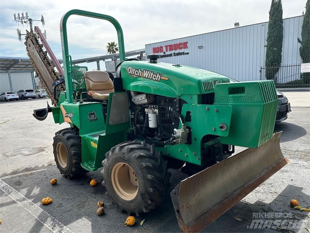 Ditch Witch RT45 Траншеекопатели