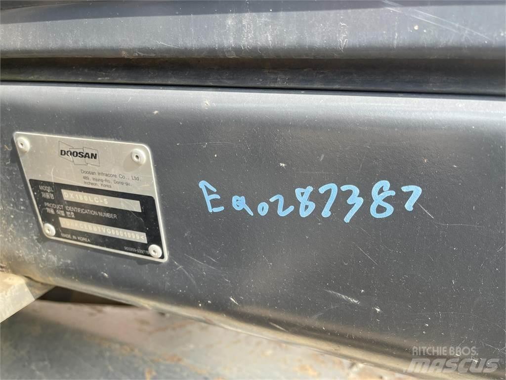 Doosan DX180 LC-5 Гусеничные экскаваторы