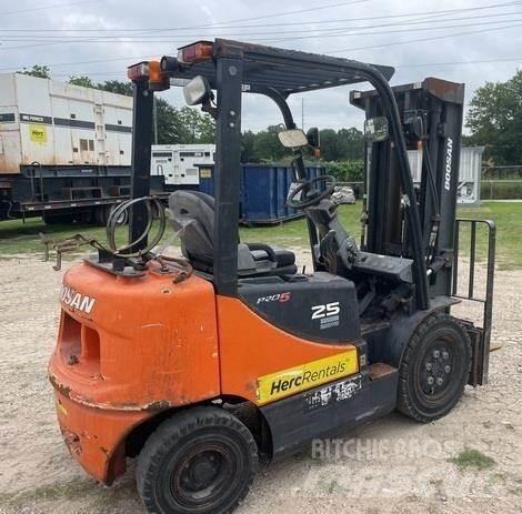 Doosan G25P-5 Другие складские механизмы