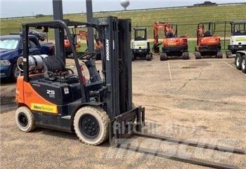 Doosan G25P-5 Другие складские механизмы