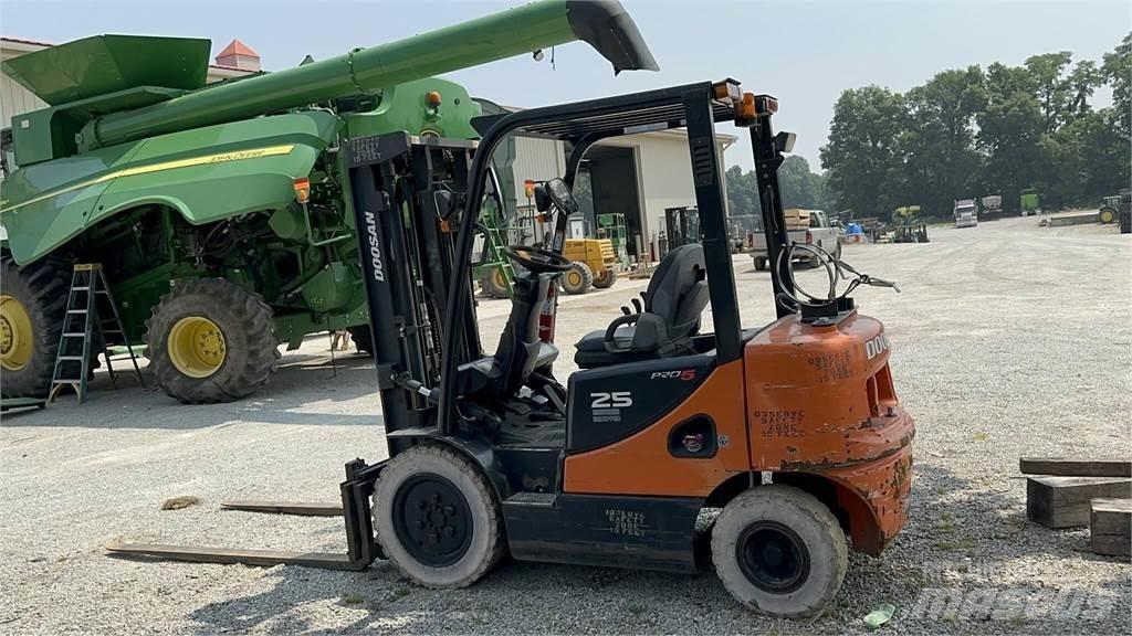 Doosan G25P-5 Другие складские механизмы