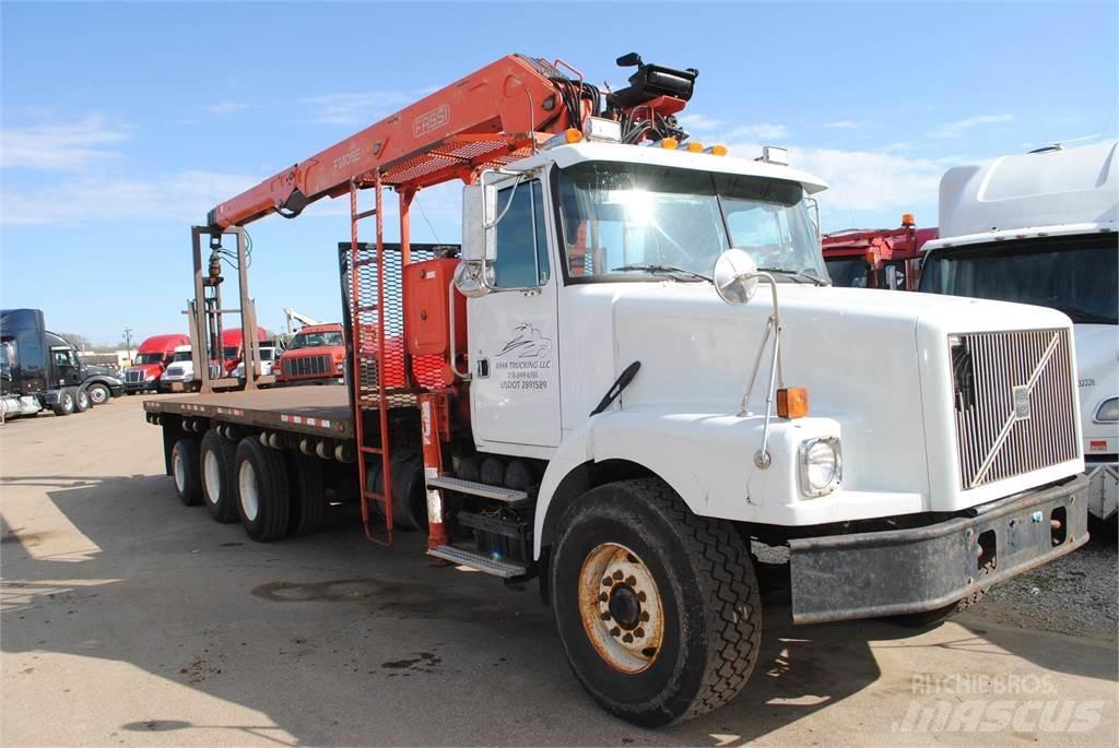 Fassi F230SE Лесопогрузчик