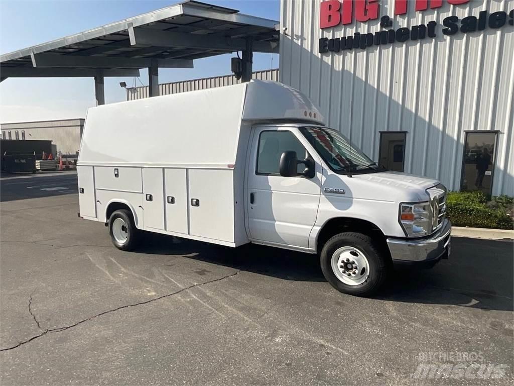 Ford E450 Комбинированные дорожные машины