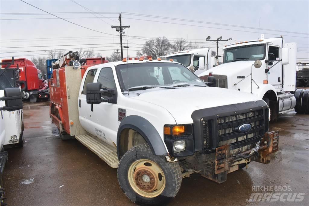 Ford F550 Комбинированные дорожные машины
