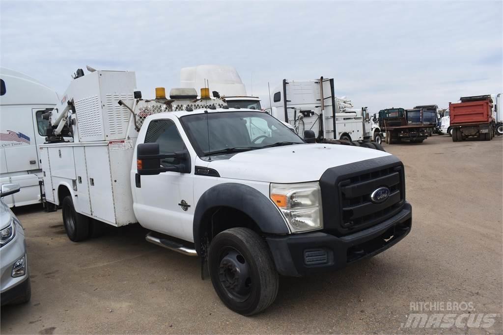 Ford F550 Комбинированные дорожные машины