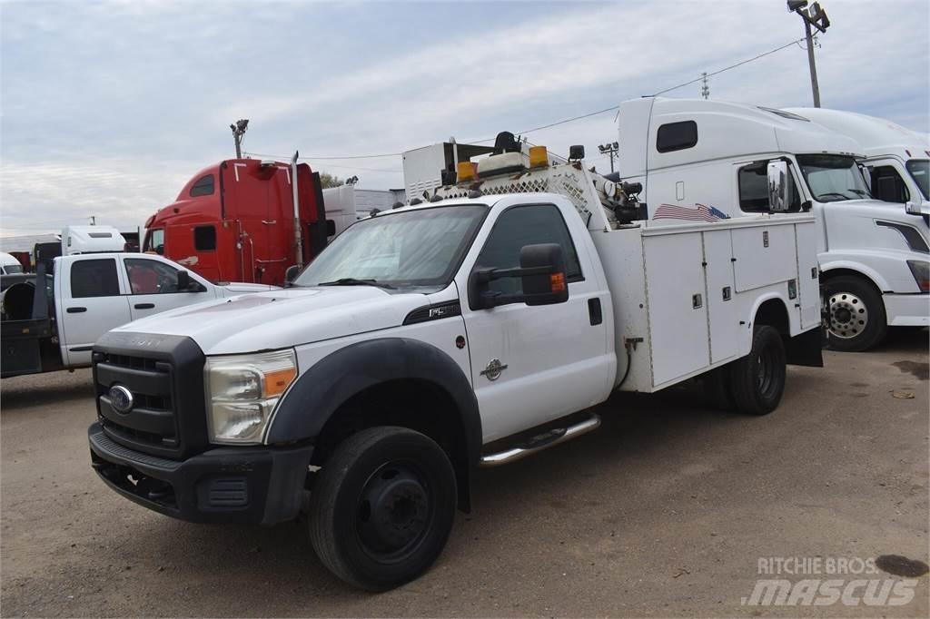 Ford F550 Комбинированные дорожные машины