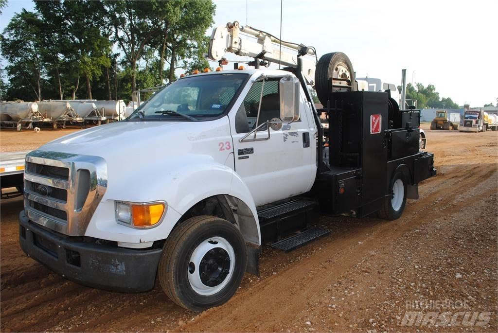 Ford F650 Комбинированные дорожные машины