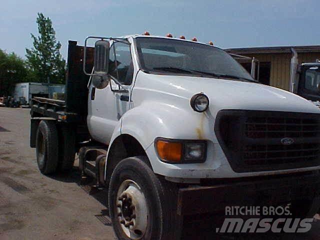 Ford F750 Грузовики-Самосвалы