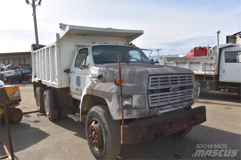 Ford F900 Грузовики-Самосвалы
