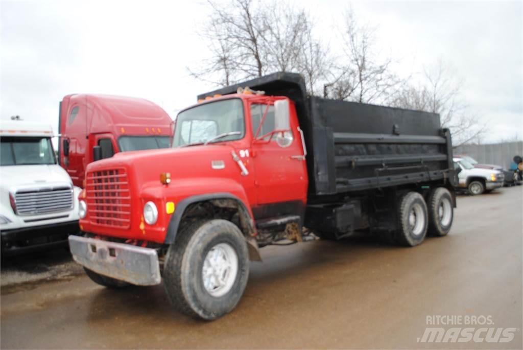 Ford L8000 Грузовики-Самосвалы
