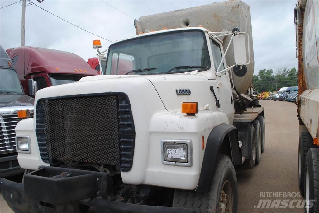 Ford L8000 Автобетоносмесители