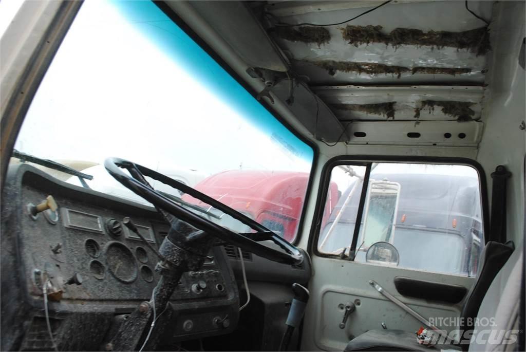 Ford L8000 Автобетоносмесители