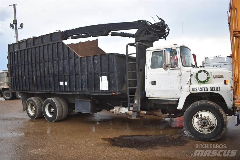 Ford L8000 Автомобильные краны