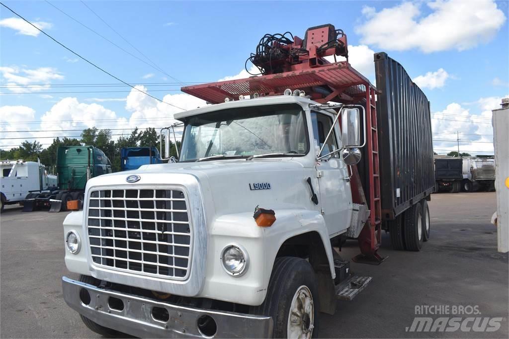 Ford L9000 Автомобильные краны