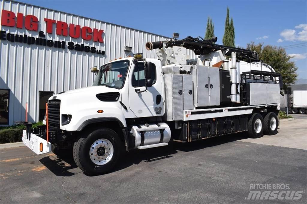 Freightliner 114SD Грузовики-цистерны