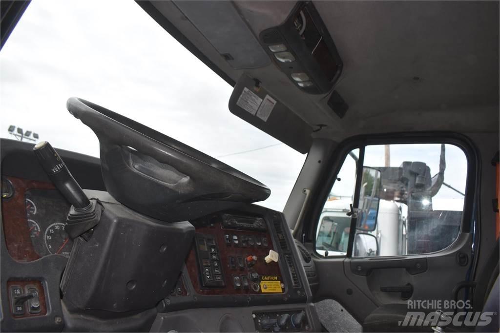 Freightliner 114SD Грузовики-Самосвалы