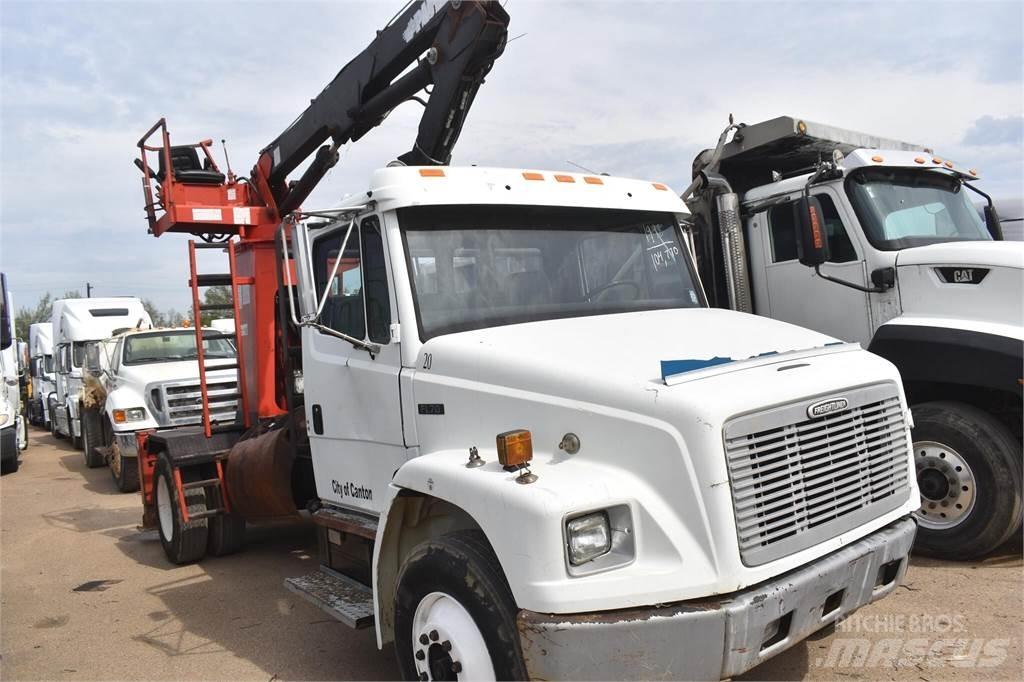 Freightliner FL70 Автомобильные краны