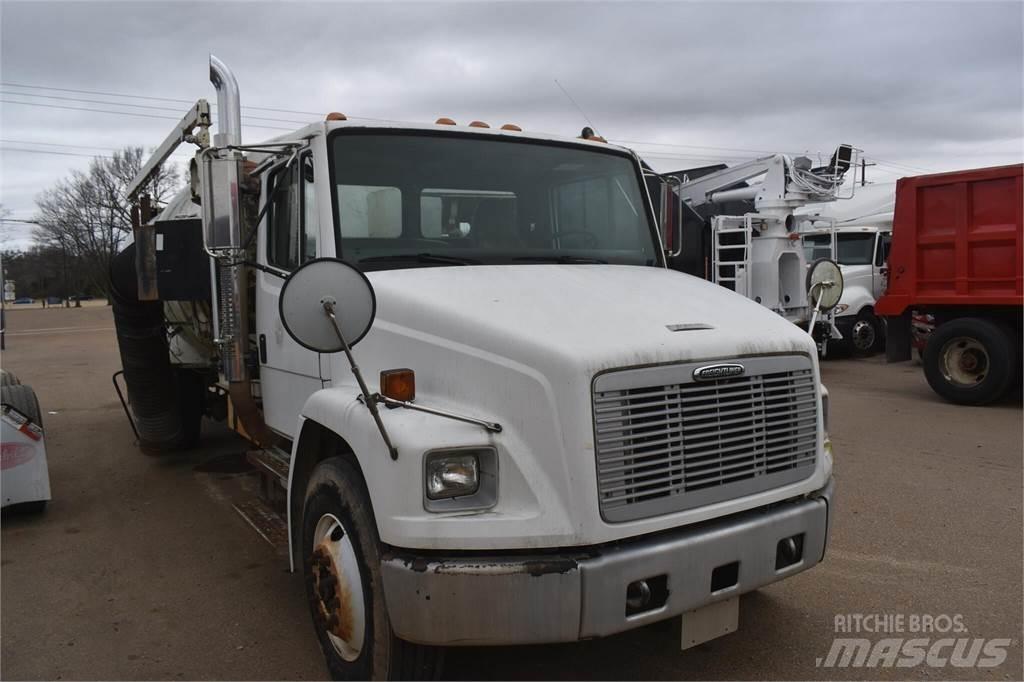 Freightliner FL70 Грузовики-цистерны