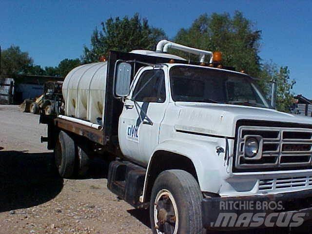 GMC TOPKICK C6500 Грузовики-цистерны