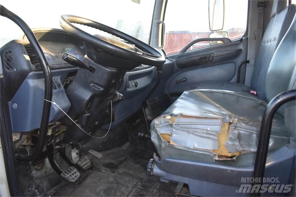 Hino 145 Комбинированные дорожные машины
