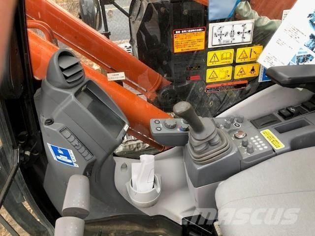 Hitachi ZX225USRK-6 Гусеничные экскаваторы