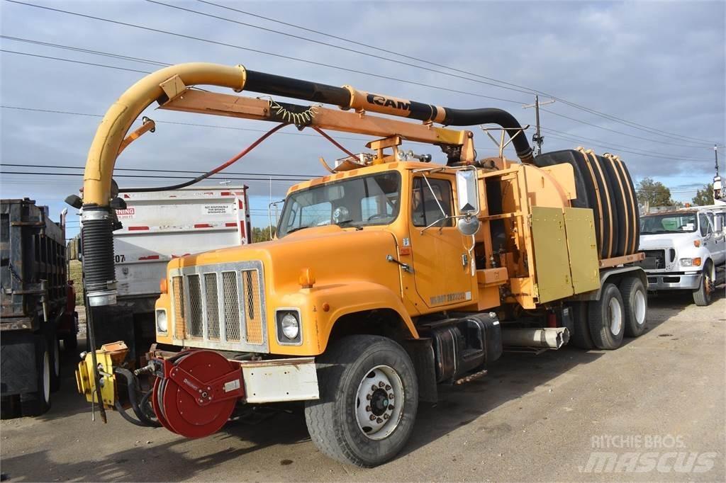 International 2554S Грузовики-цистерны