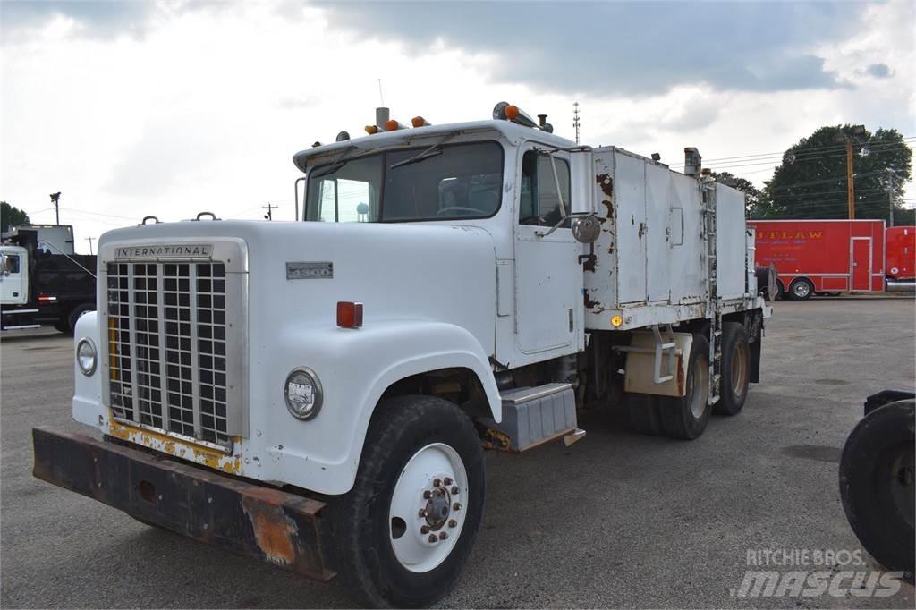 International 4370 Грузовики-цистерны
