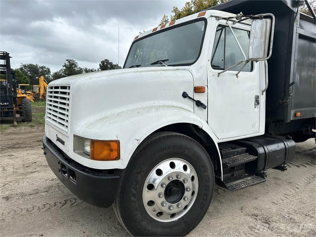 International 4700 Грузовики-Самосвалы