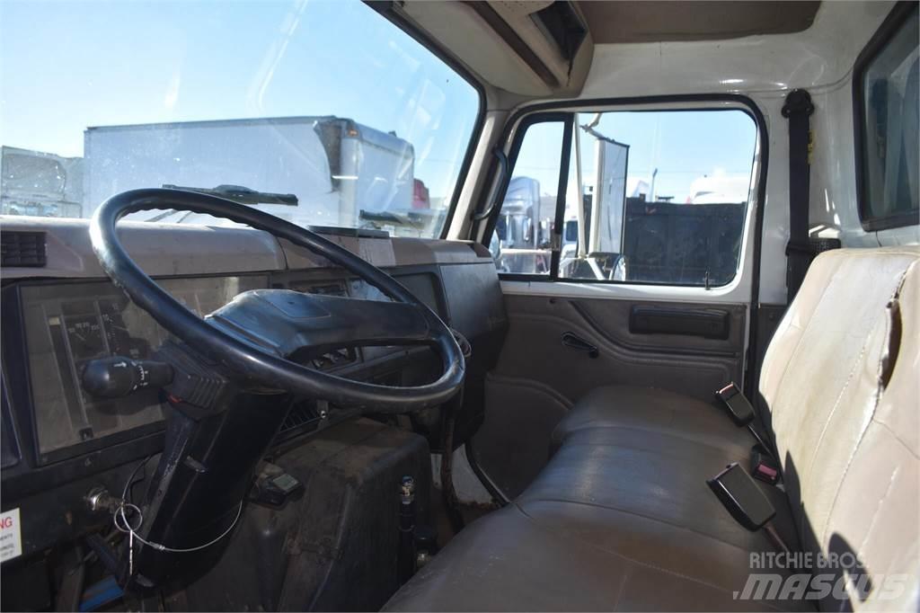 International 4700 Грузовики-Самосвалы