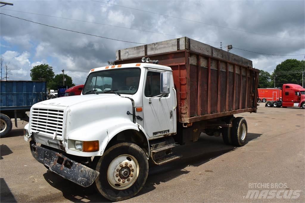 International 4900 Грузовики-Самосвалы