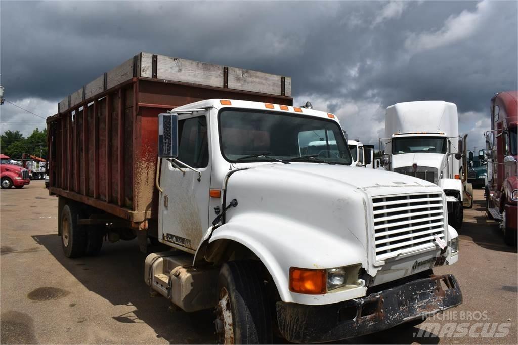 International 4900 Грузовики-Самосвалы